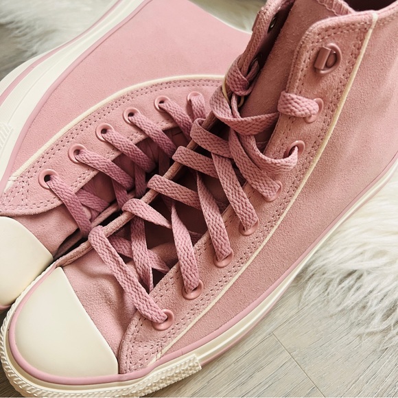 NWT Converse Chuck Taylor All Star Women’s Shoes - Picture 3 of 8